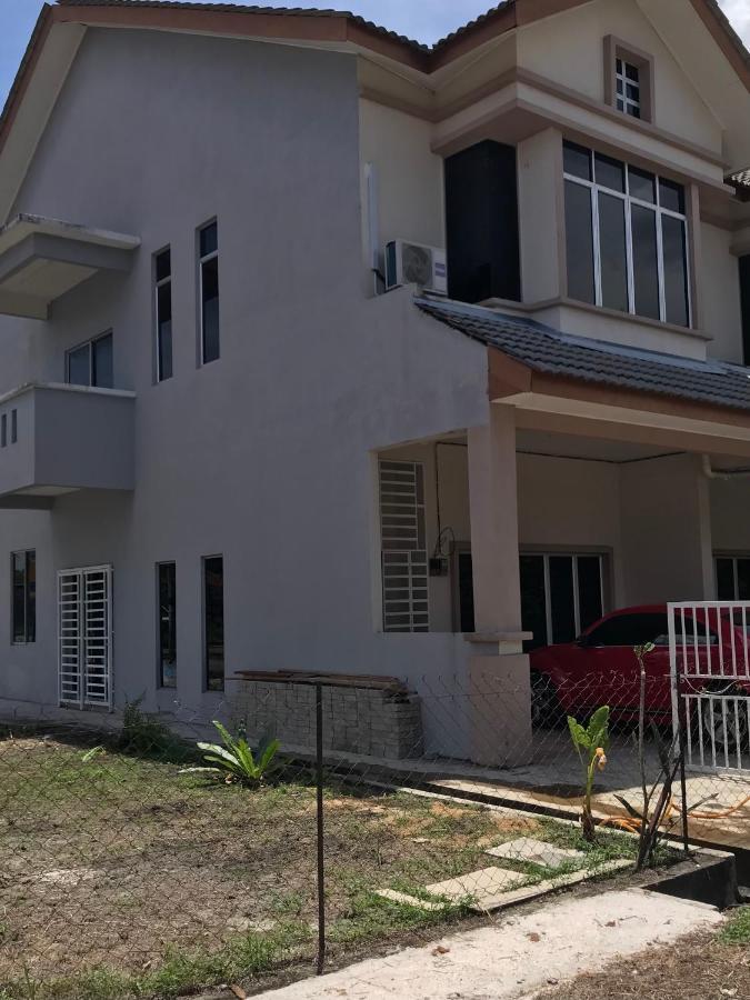 Hj Homestay Kuala Terengganu Eksteriør billede